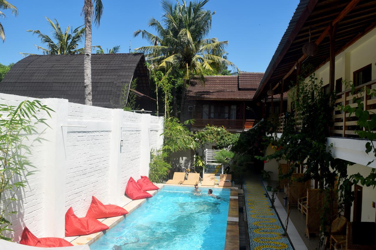 Panda Cottage Gili Trawangan Exterior photo