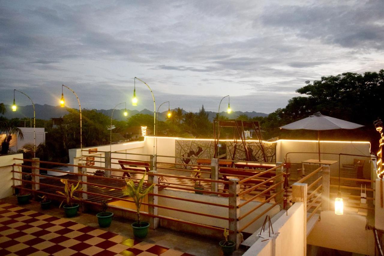 Panda Cottage Gili Trawangan Exterior photo