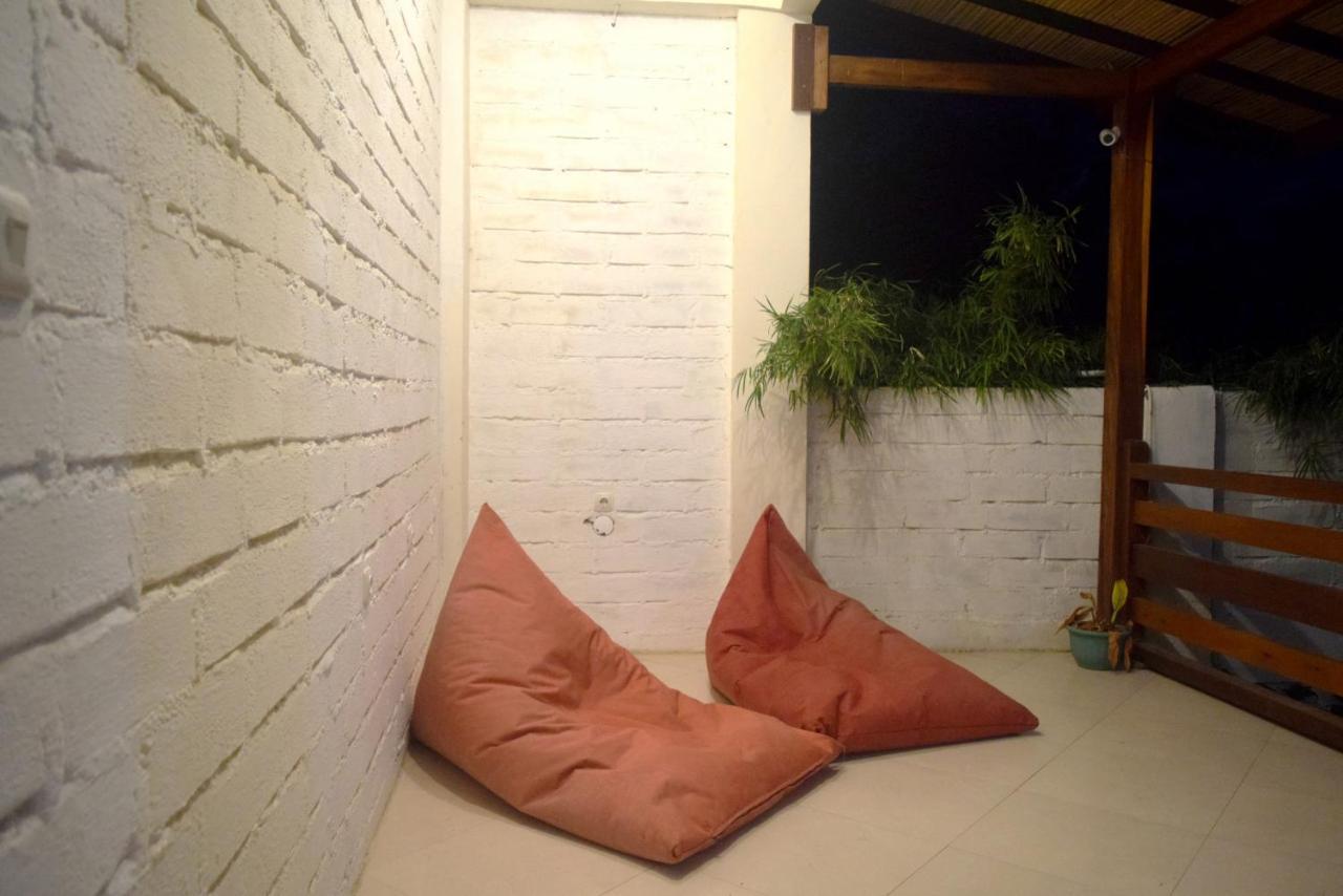Panda Cottage Gili Trawangan Exterior photo